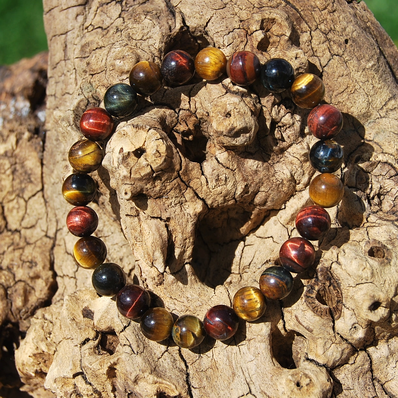 THREE EYES : TIGER'S EYE, RED TIGER'S EYE, HAWK'S EYE