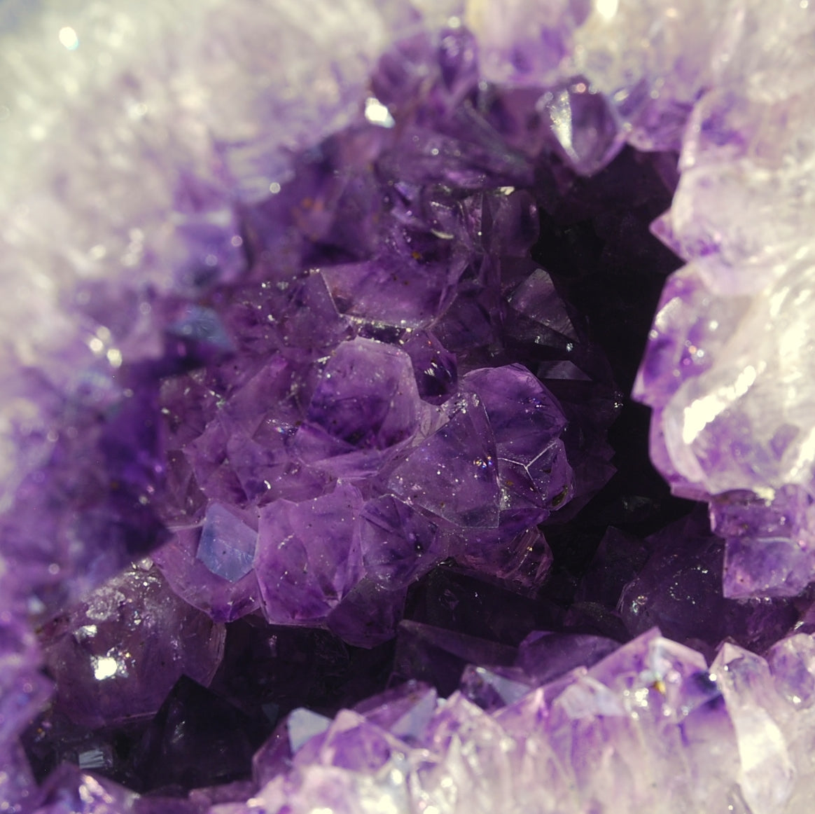 AMETHYST GEODE 5.5kg