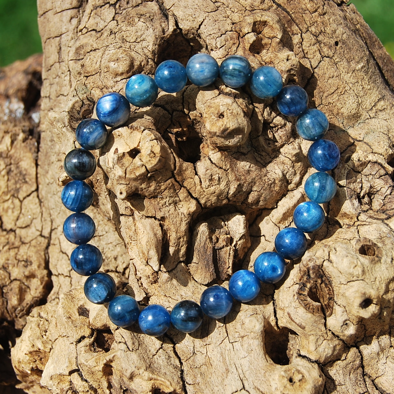BLUE KYANITE 8MM