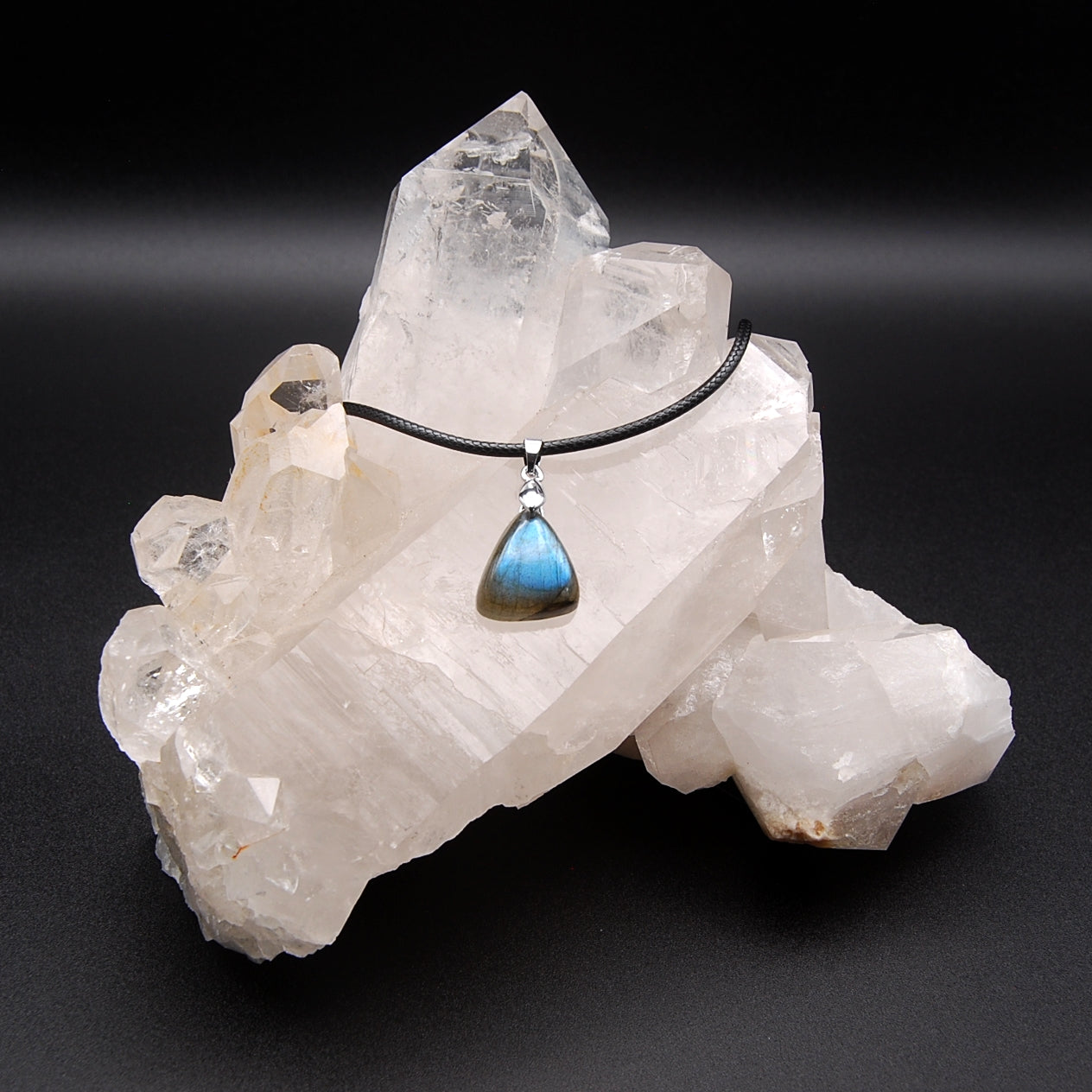 LABRADORITE 2.40g