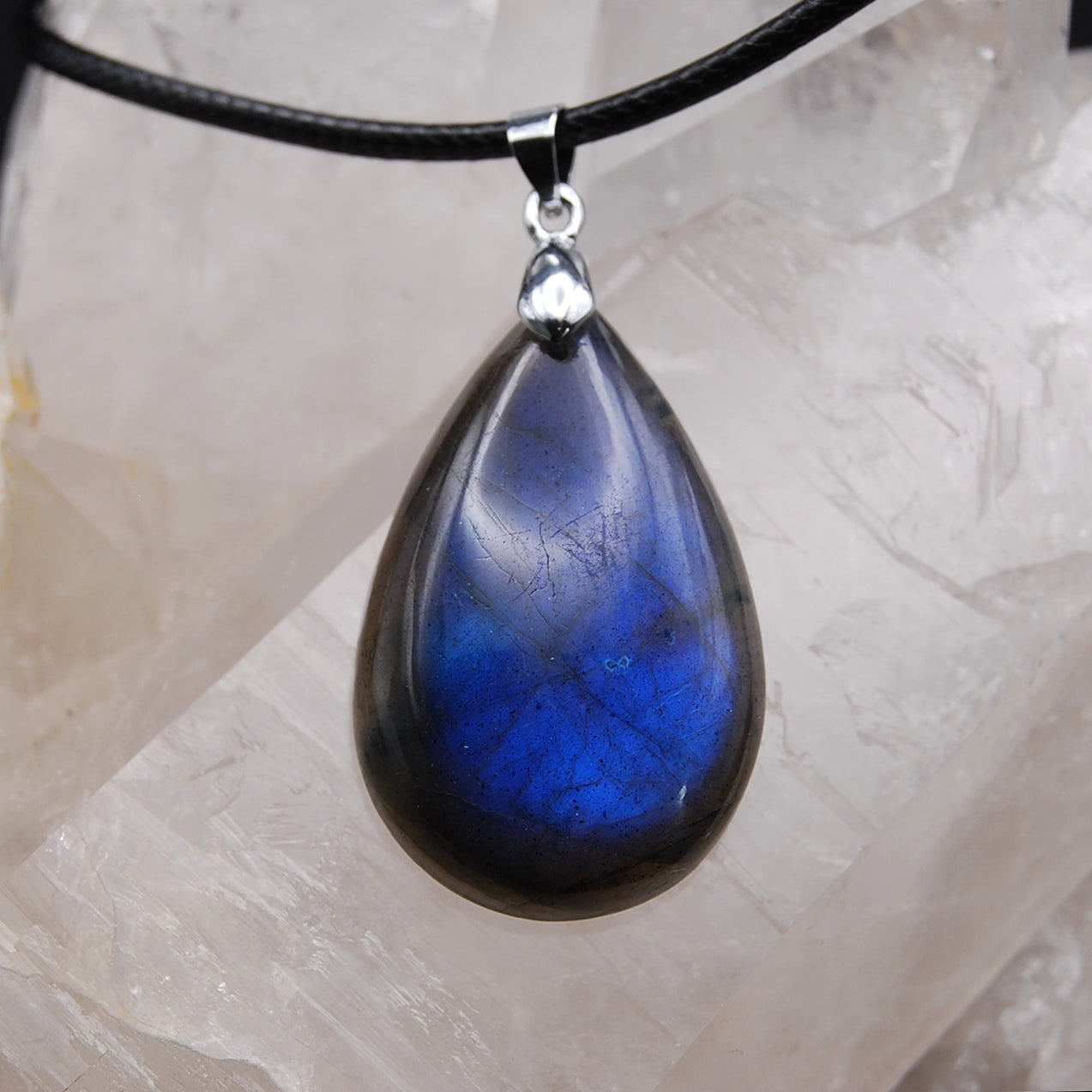LABRADORITE 9,15g
