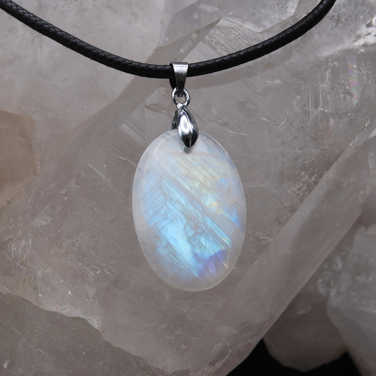 LABRADORITE BLANCHE - PÉRISTÉRITE - PIERRE DE LUNE 3,65g