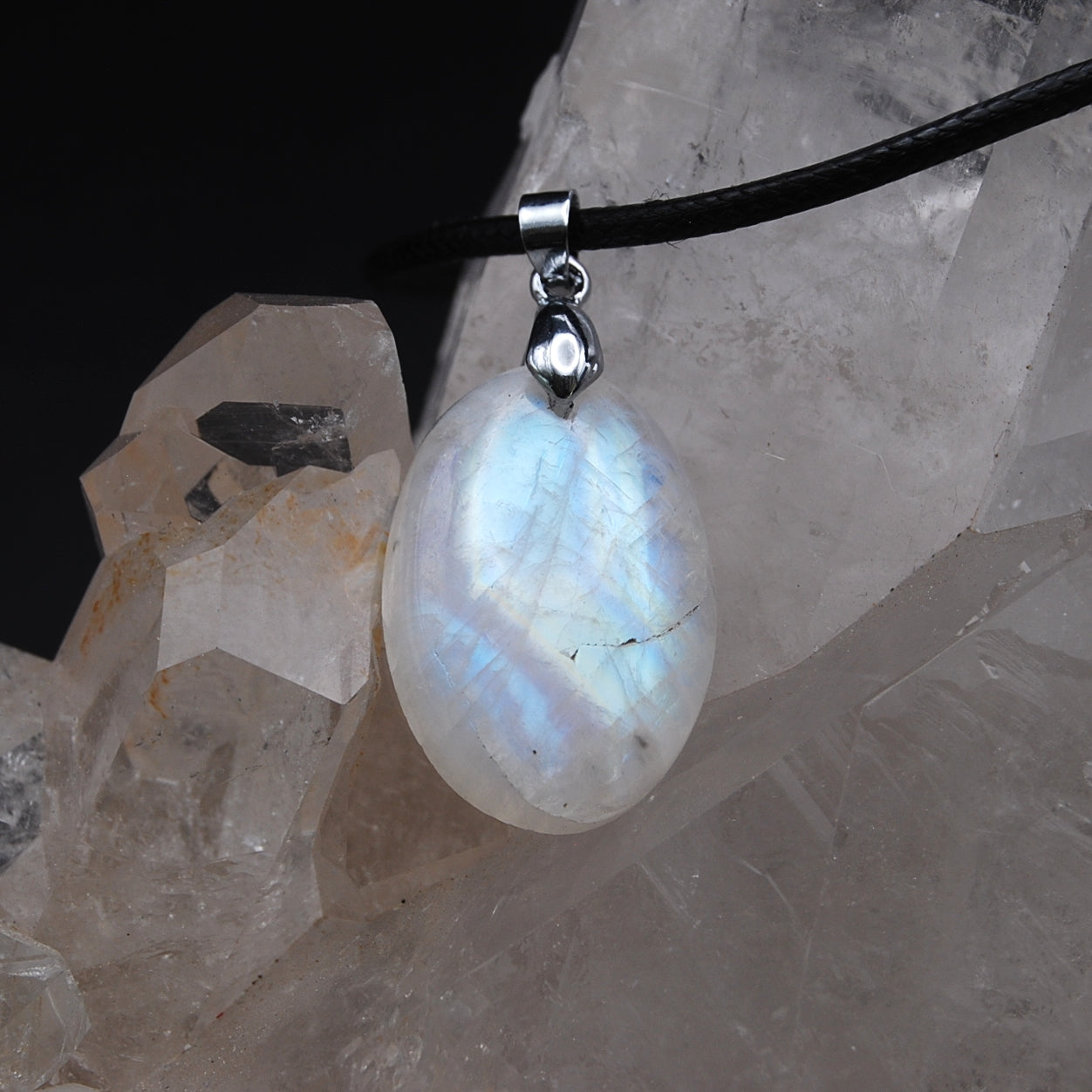 LABRADORITE BLANCHE - PÉRISTÉRITE - PIERRE DE LUNE 5,35g