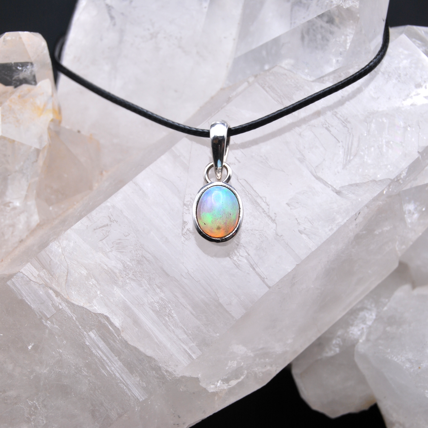 NOBLE OPAL