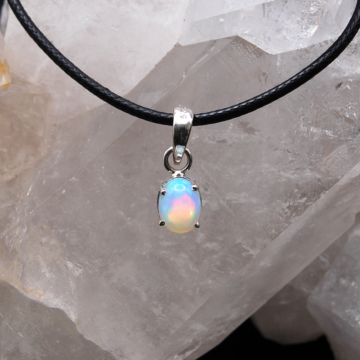 NOBLE OPAL