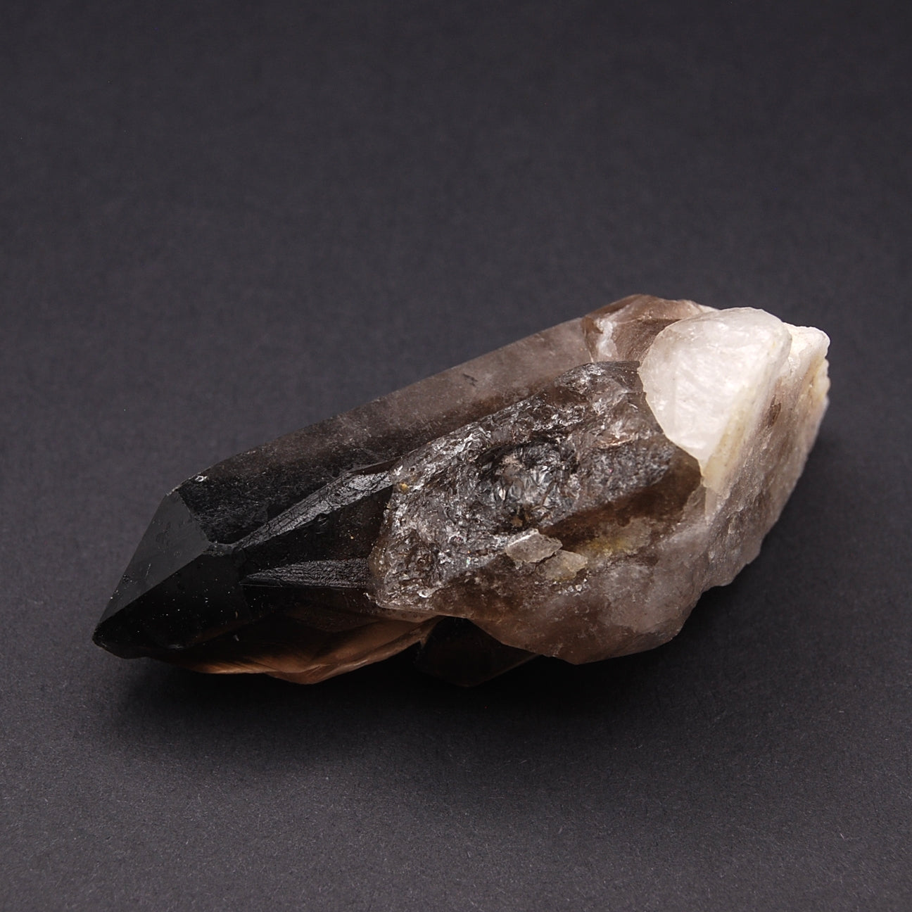 SMOKY QUARTZ