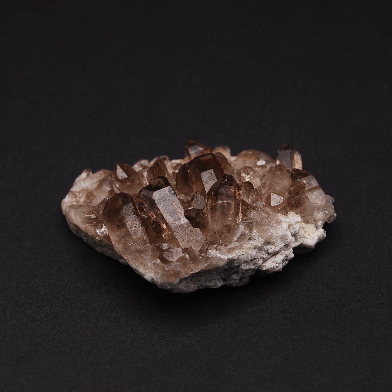 SMOKED QUARTZ CLUSTER